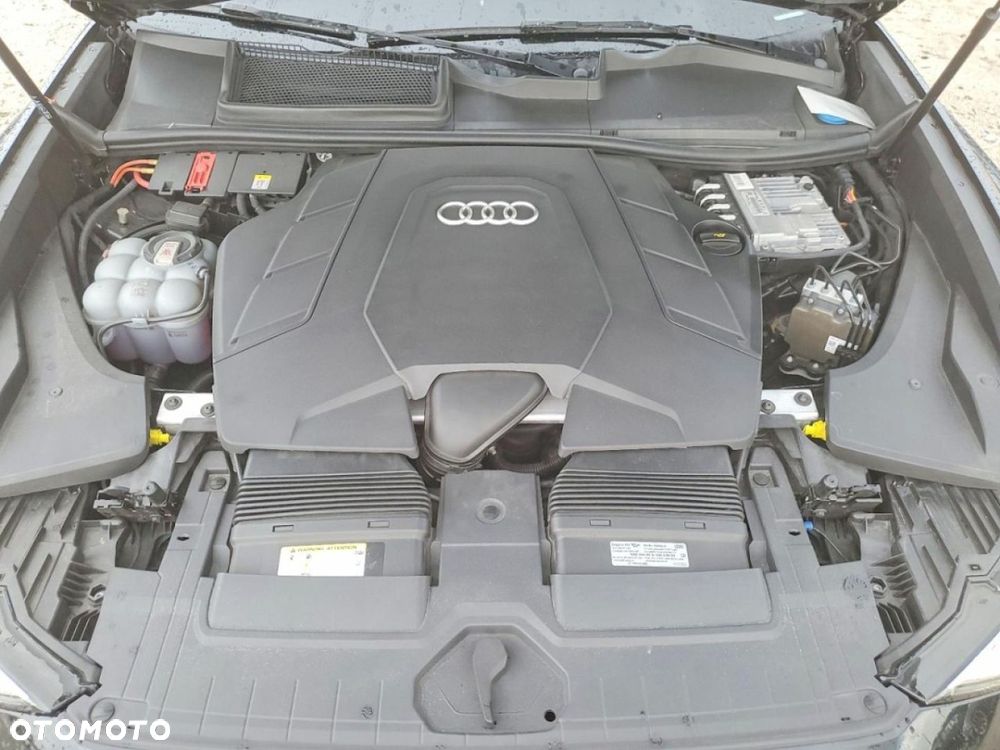 Audi Q8 - 12