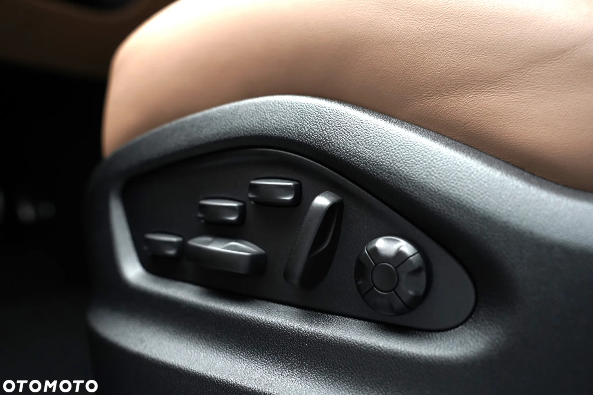 Porsche Cayenne S E-Hybrid PHEV - 27