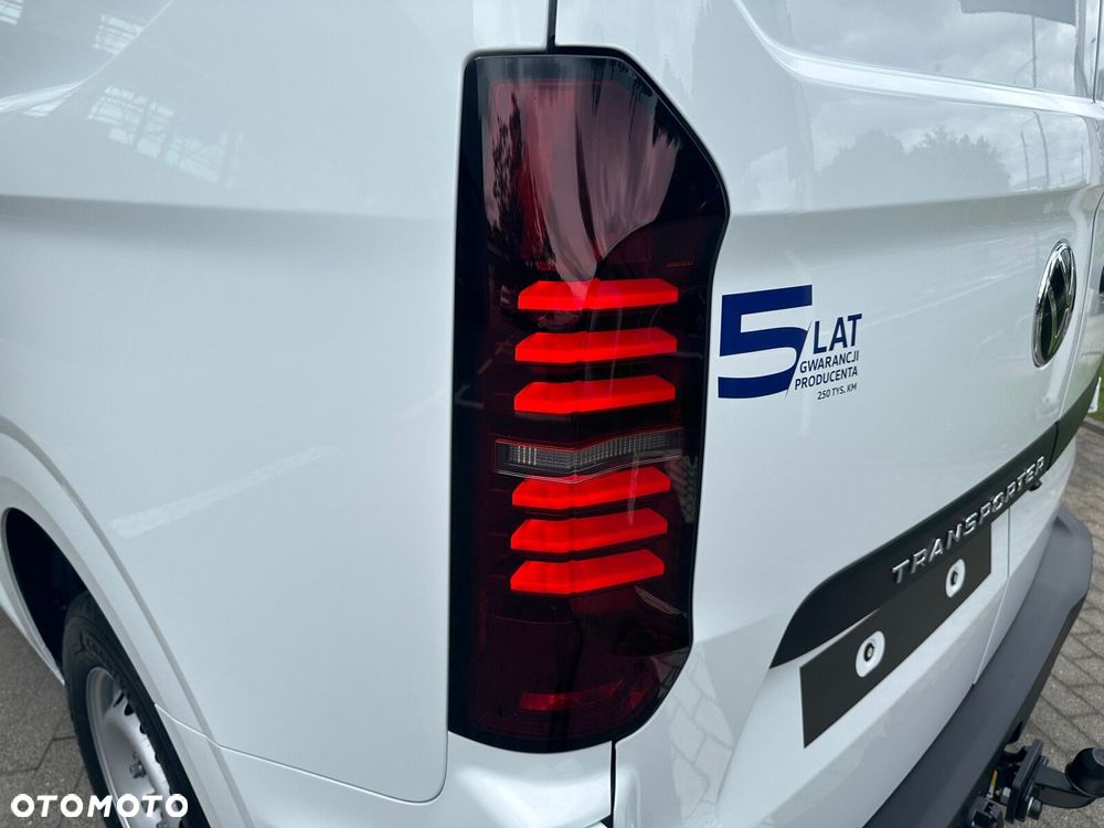 Volkswagen Transporter Transporter Furgon silnik: 2,0 l TDI 150 KM / skrzynia biegów: 8-biegowa automatyczna rozstaw osi: 3100 mm - 25