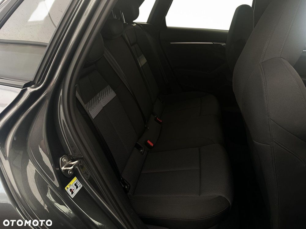 Audi A3 Sportback - 32