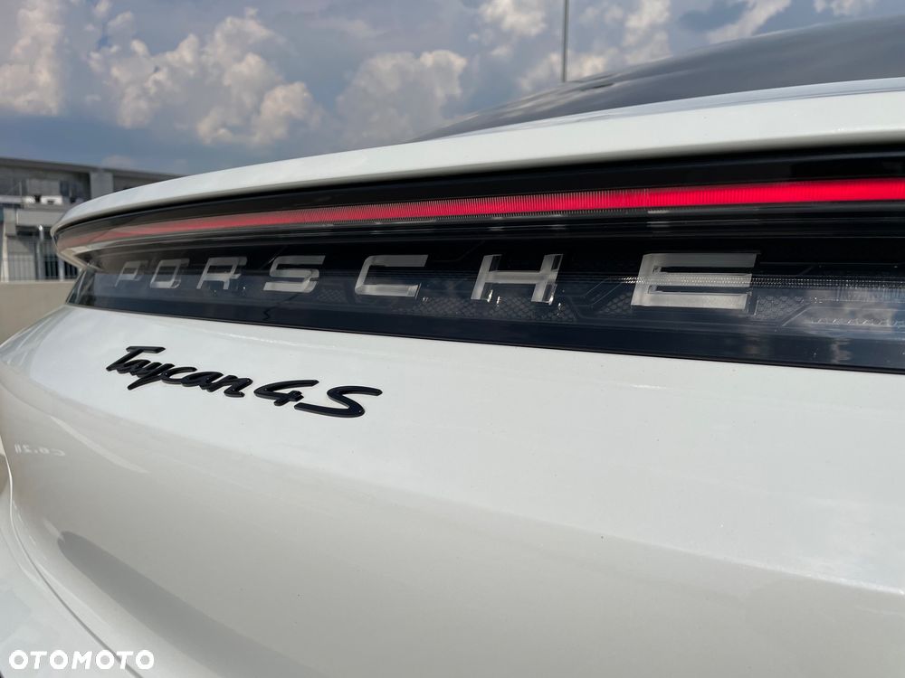 Porsche Taycan 4S Performance Plus - 17