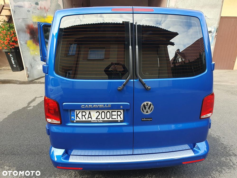 Volkswagen Caravelle - 8