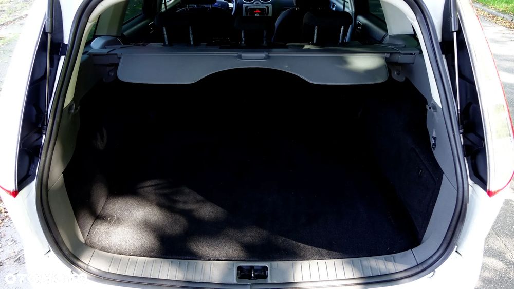 Ford Focus - 31