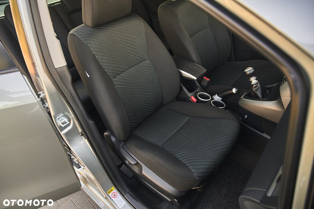 Toyota Verso 1.8 7-Sitzer Skyview Edition - 41