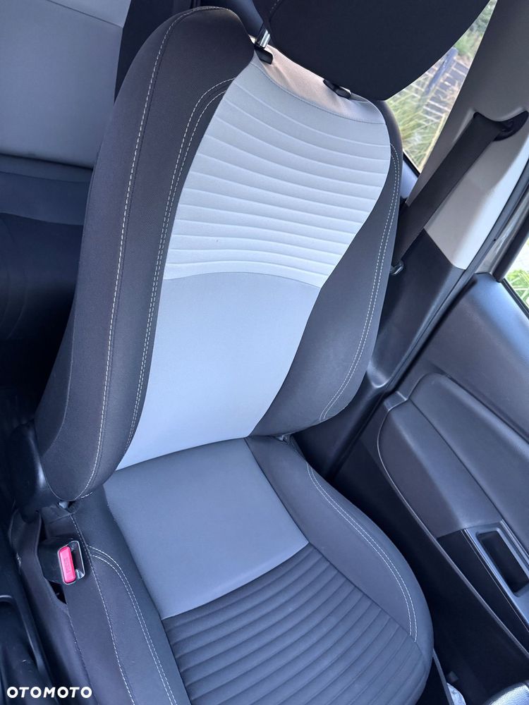 Toyota Yaris 1.5 Premium - 14