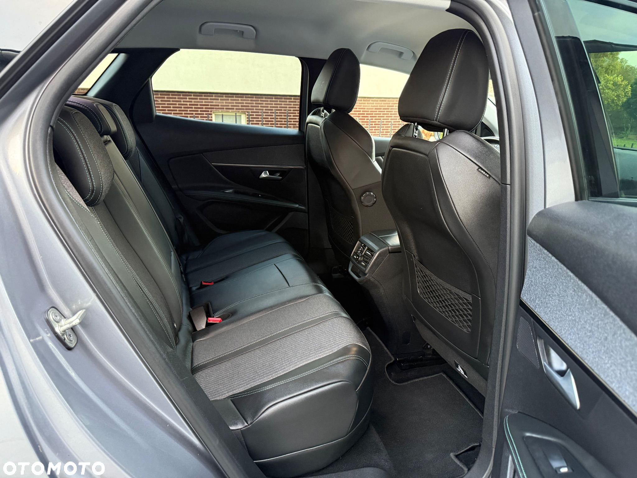 Peugeot 3008 Hybrid 225 e-EAT8 Allure Pack - 16