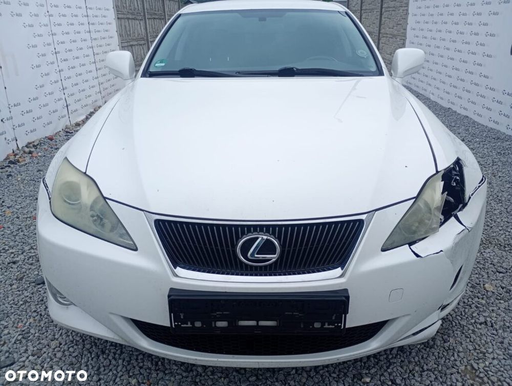 Lexus IS - 3