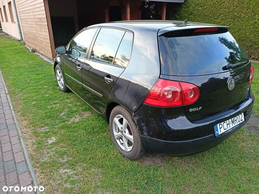 Volkswagen Golf 1.6 Comfortline - 6