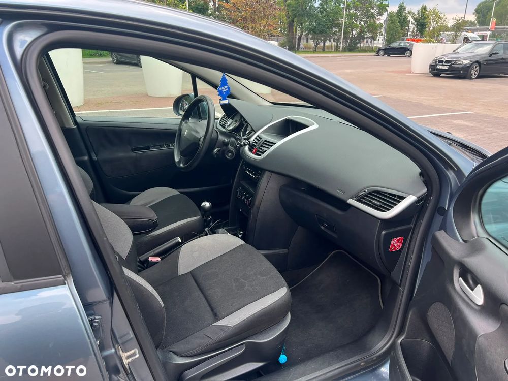 Peugeot 207 1.4 HDi Trendy - 10