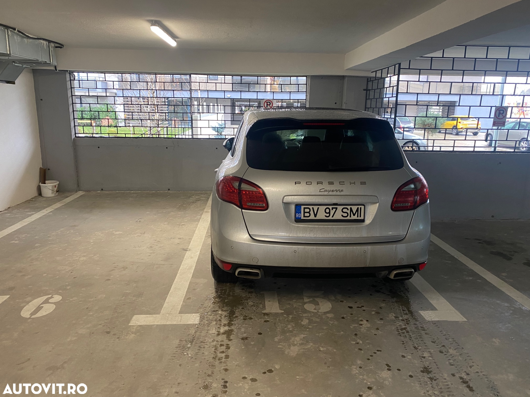 Porsche Cayenne - 7