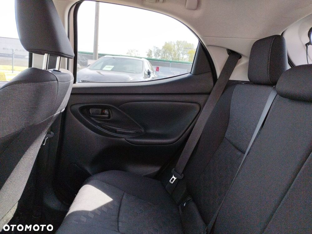 Toyota Yaris - 11