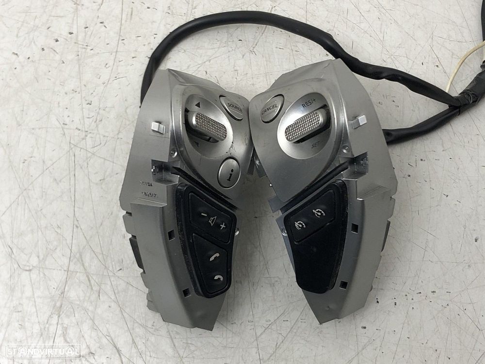 Botões do volante Usado NISSAN JUKE (F15) - 1