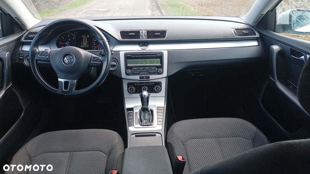 Volkswagen Passat 2.0 TDI Comfortline DSG - 3