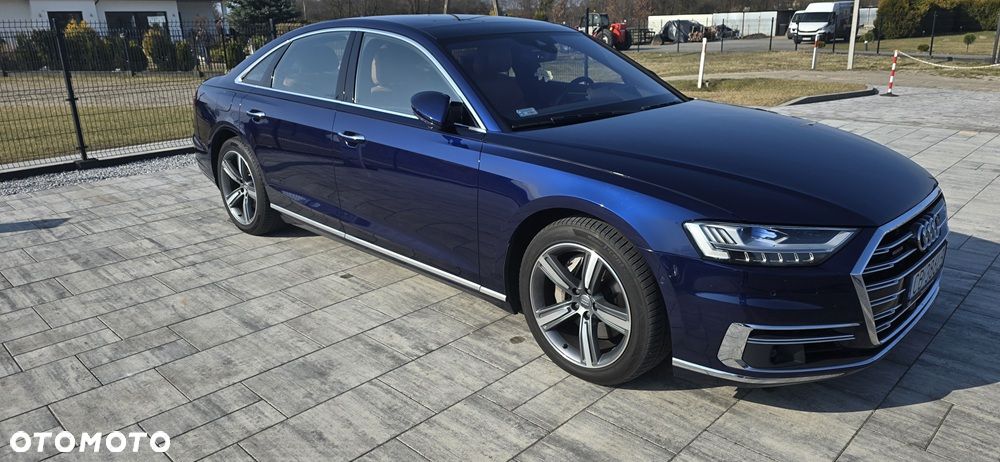 Audi A8 - 3