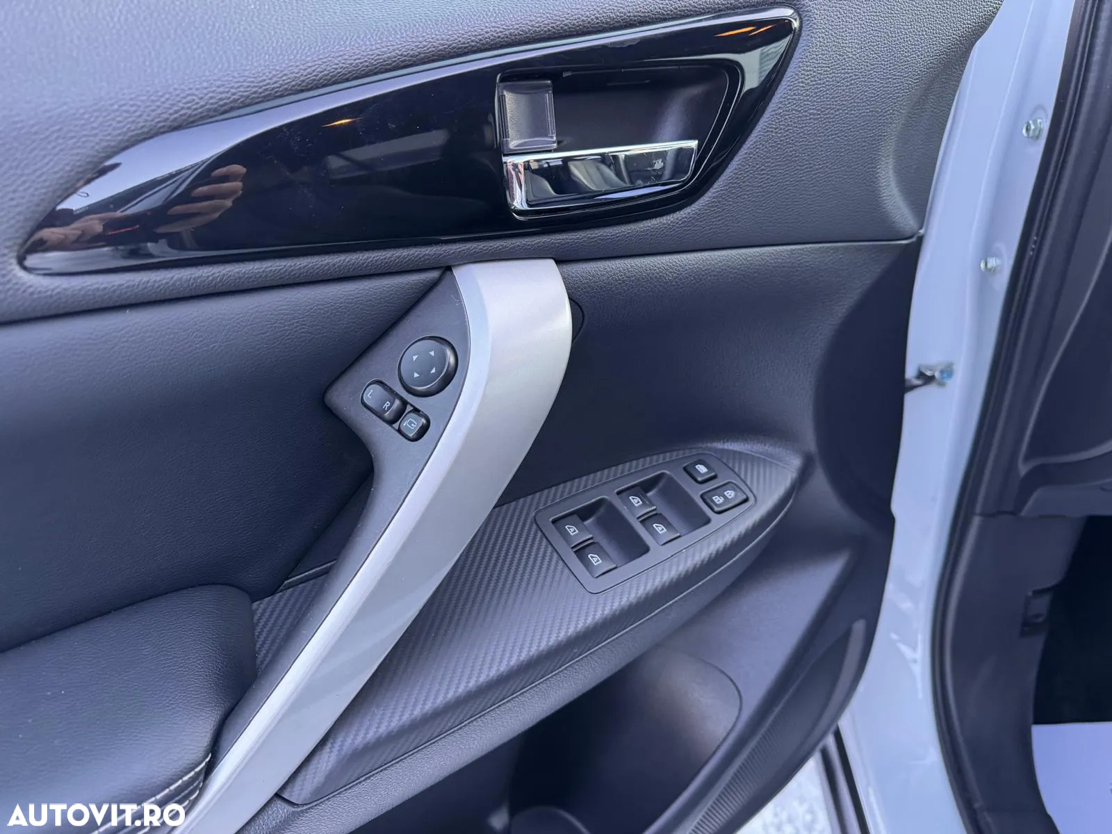 Mitsubishi Eclipse-Cross - 22