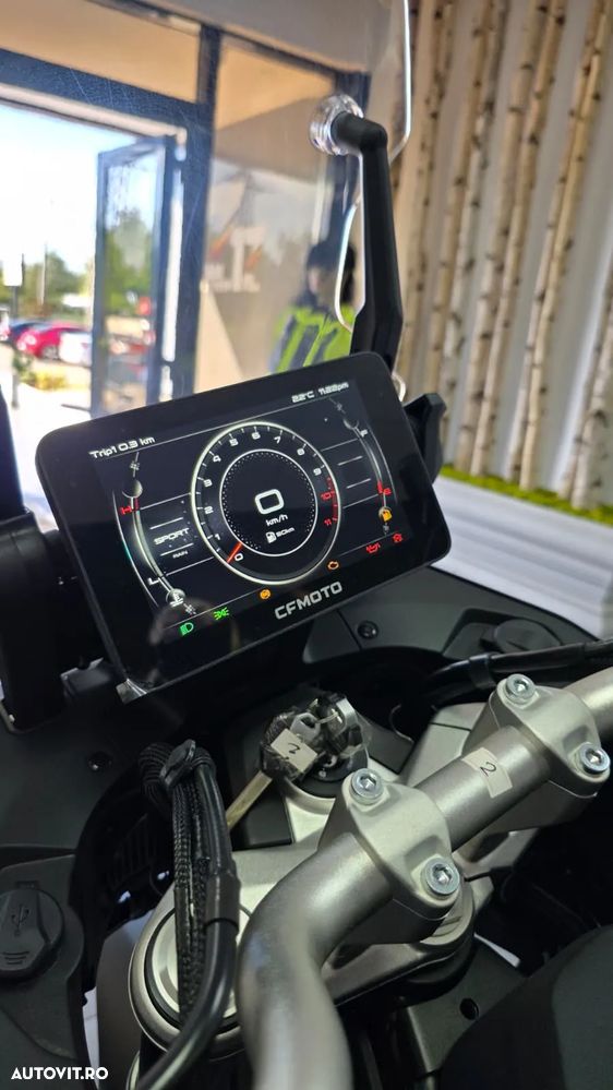 CF Moto 800 MT Sport - 10
