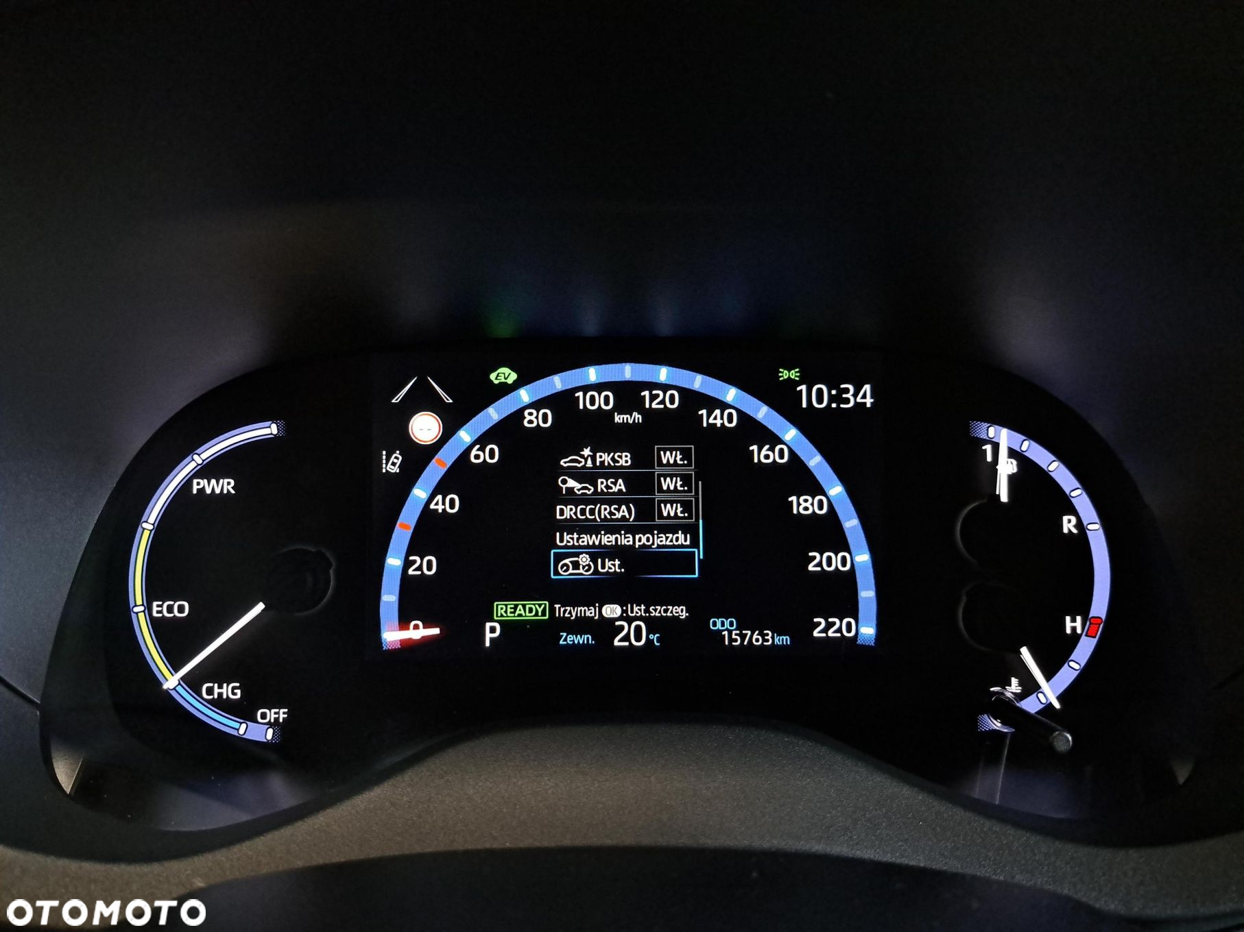 Toyota Yaris Cross - 32