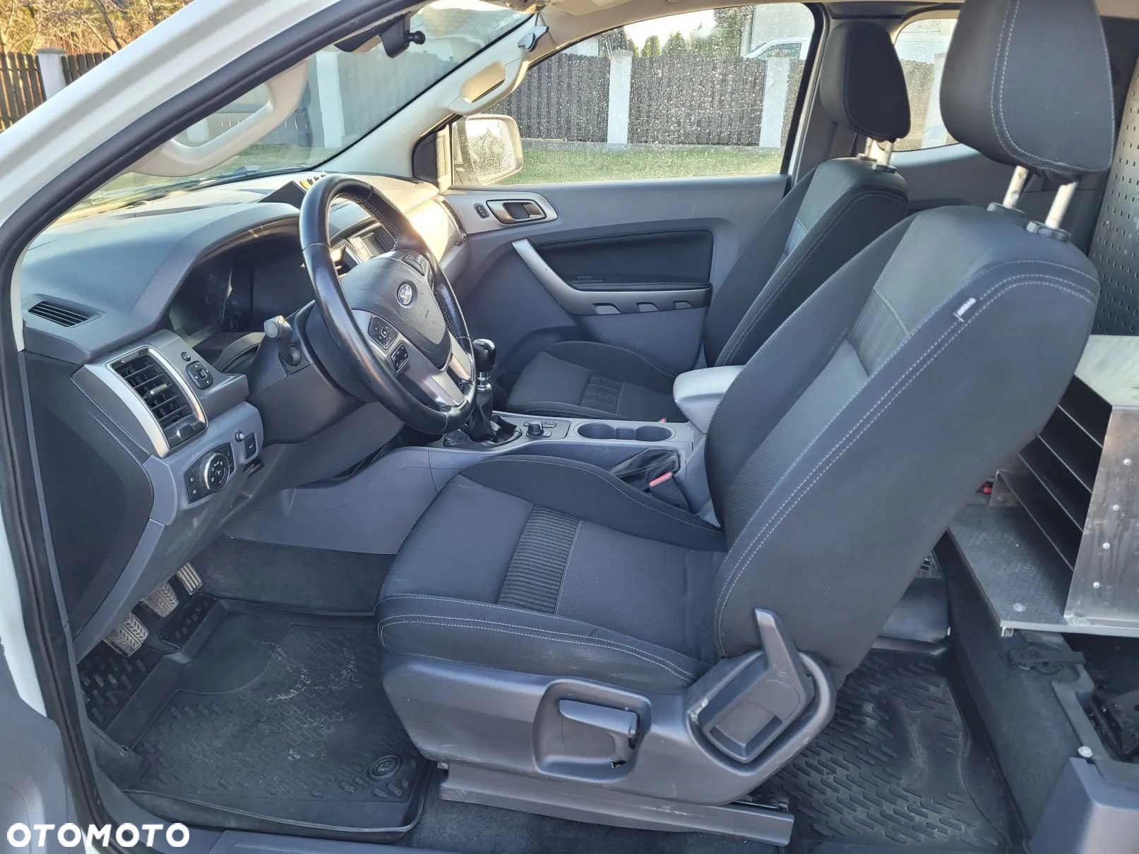 Ford Ranger XLT - 20
