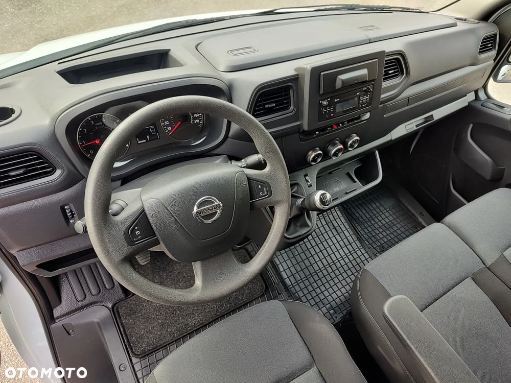 Nissan NV400 - 30