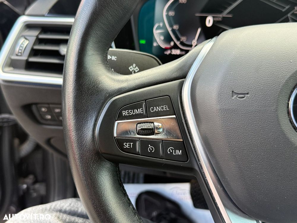 BMW Seria 3 330e AT PHEV - 23