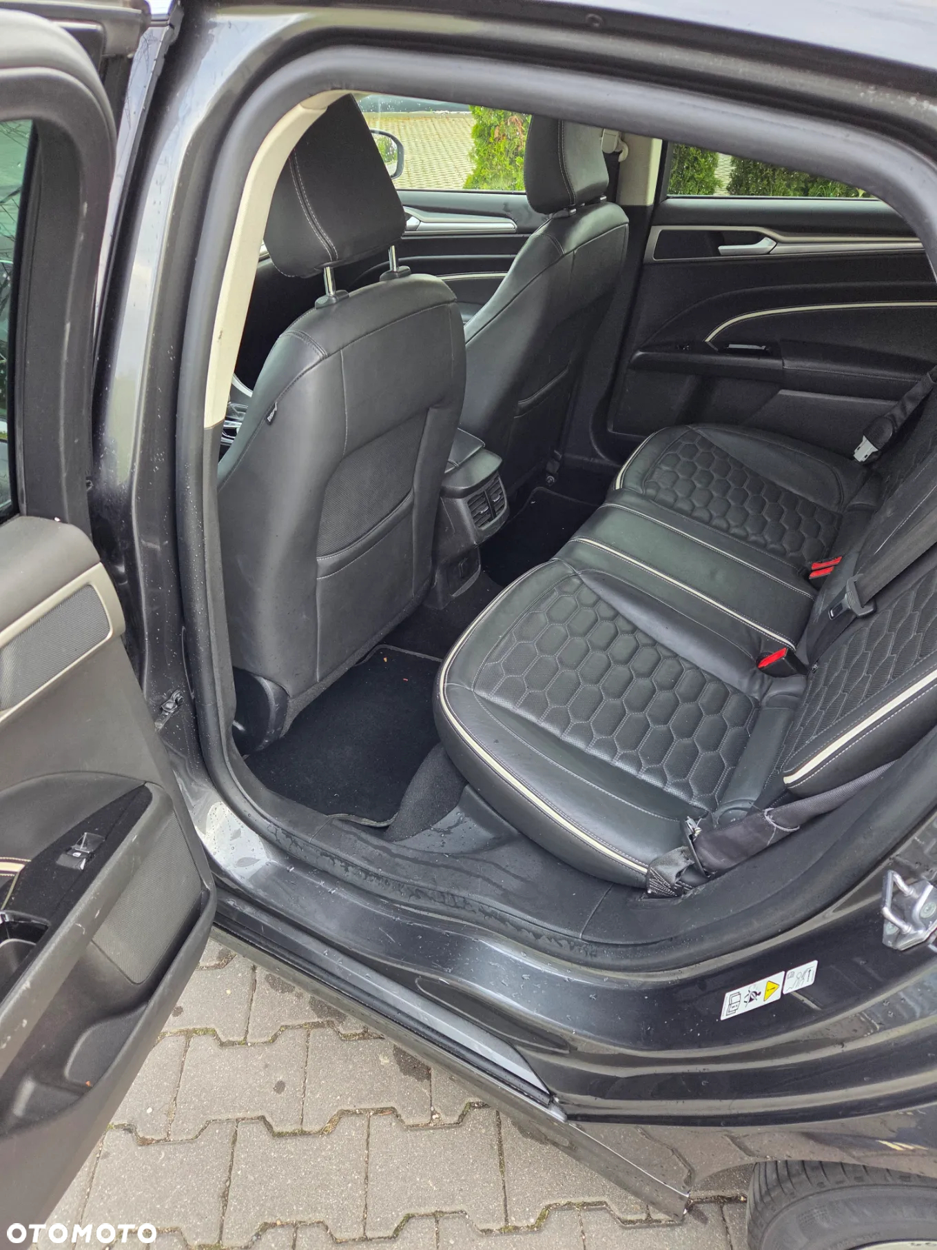 Ford Mondeo Vignale 2.0 Hybrid - 10