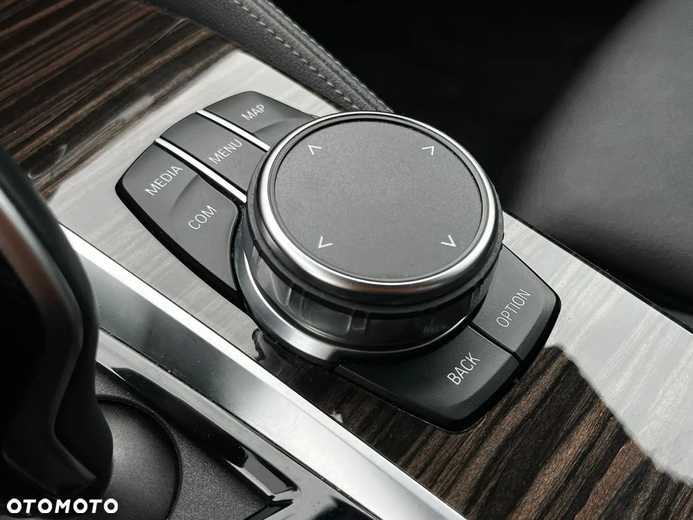 BMW Seria 5 520d xDrive mHEV Luxury Line - 29