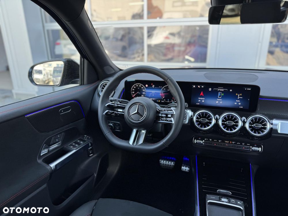 Mercedes-Benz GLB 200 d 4-Matic AMG Line 8G-DCT - 12