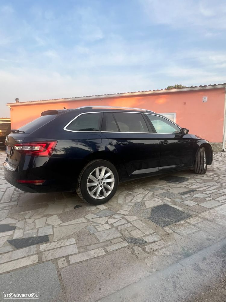 Skoda Superb Break 2.0 TDI Style DSG - 5