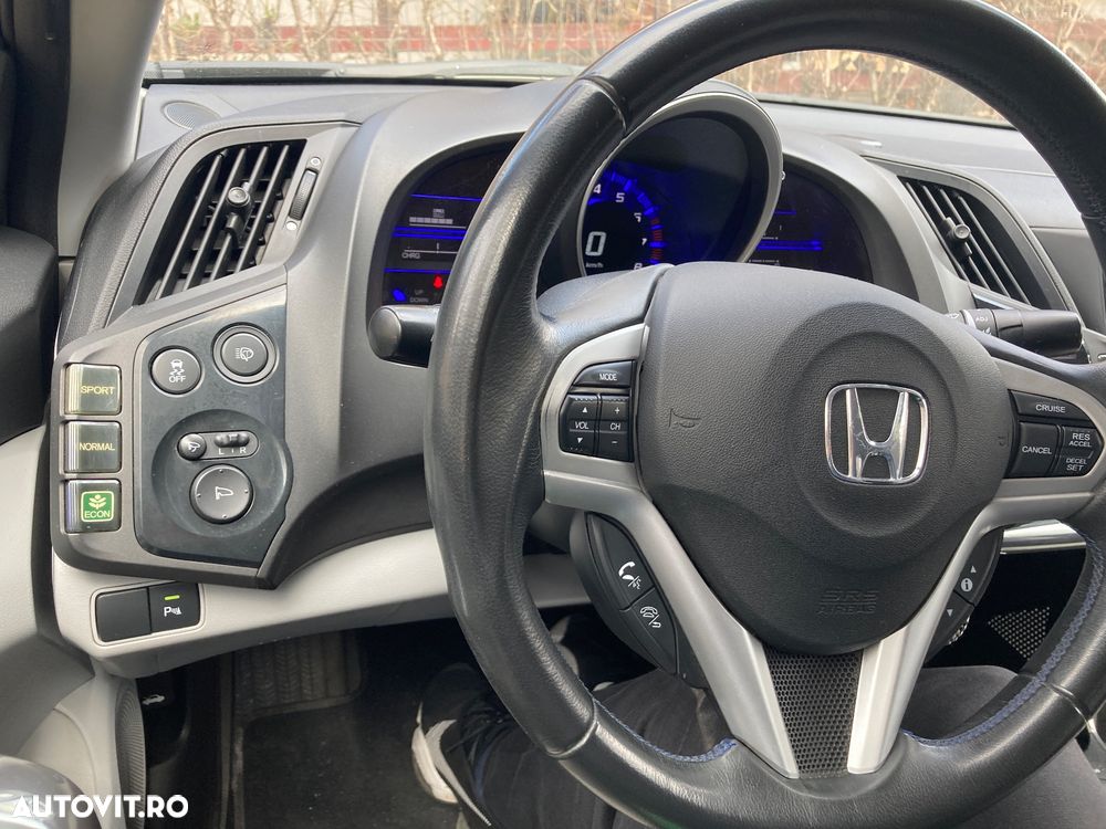 Honda CR-Z - 11