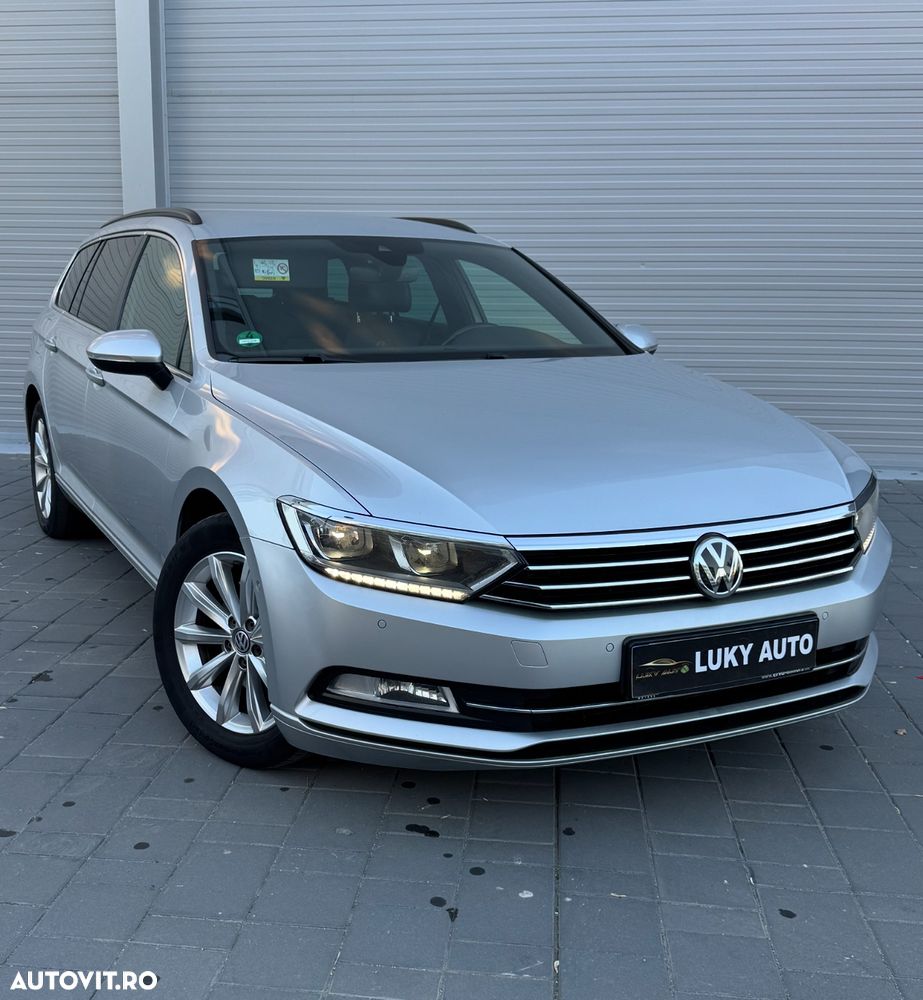 Volkswagen Passat - 4