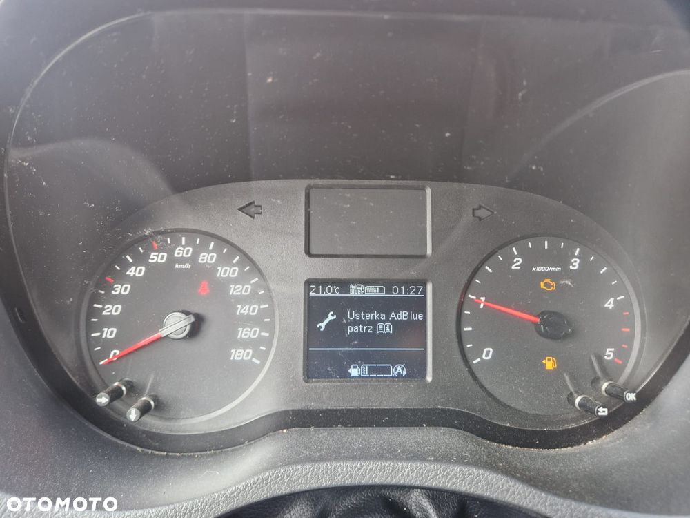 Mercedes-Benz Sprinter - 20