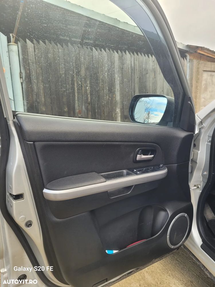 Suzuki Grand Vitara 1.9 DDIS Navi - 12