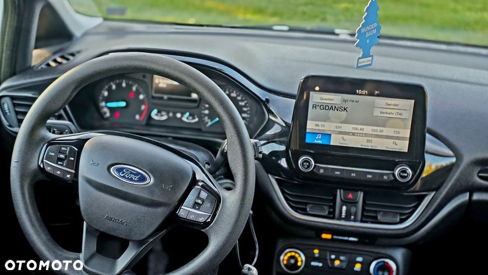 Ford Fiesta - 16