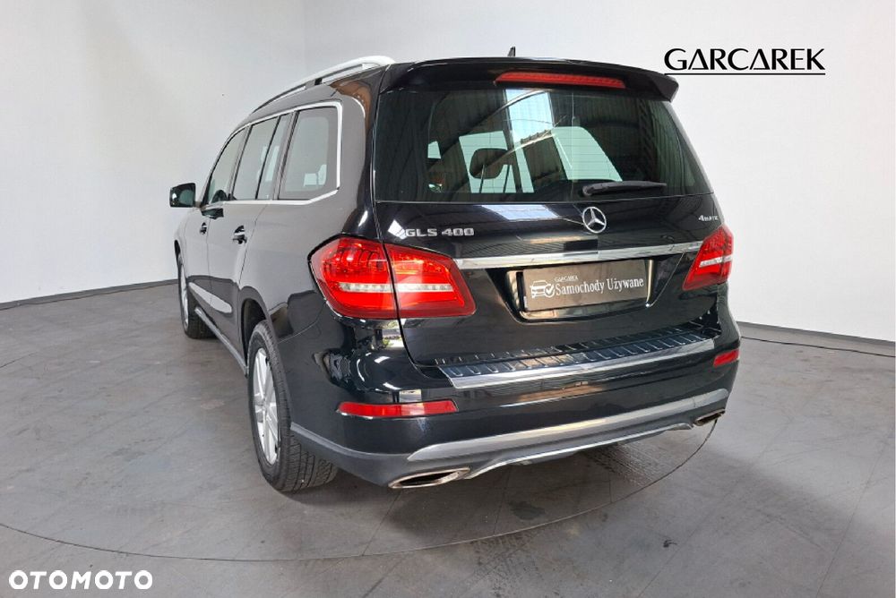 Mercedes-Benz GLS - 4