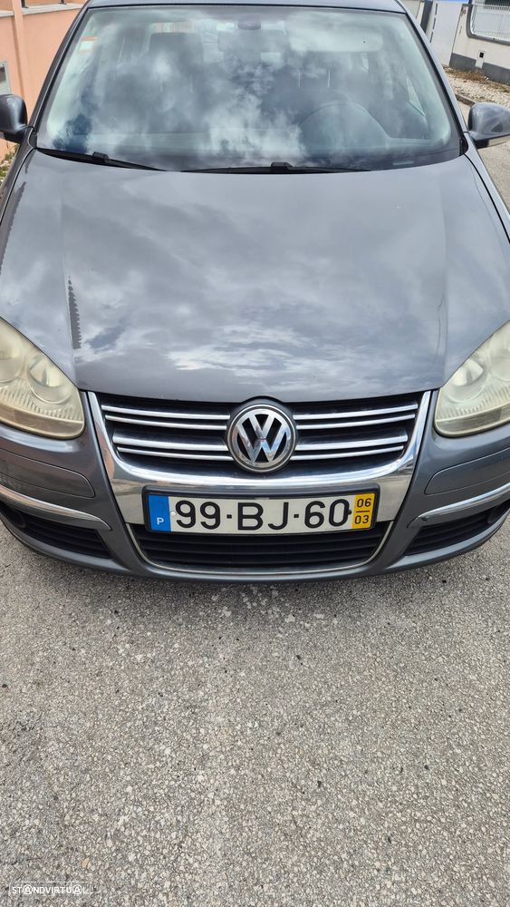 VW Jetta 1.9 TDi Confortline - 7