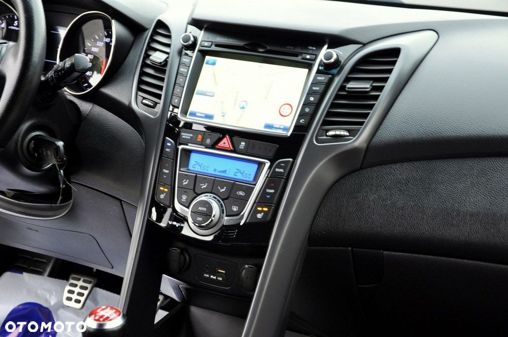 Hyundai i30 1.6 GDI Turbo Luxury - 27