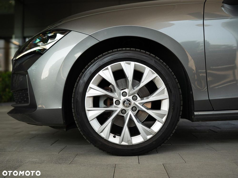 Skoda Superb 2.0 TDI SCR Selection DSG - 7