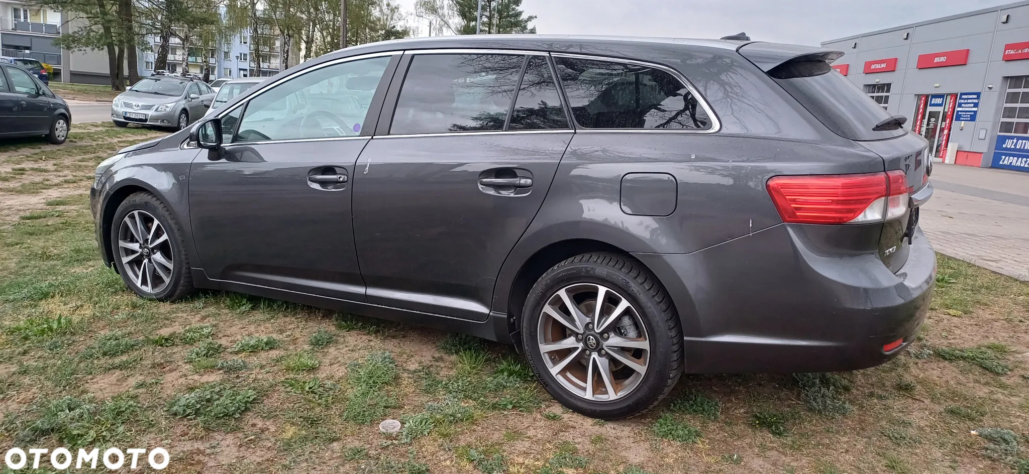 Toyota Avensis Combi 2.2 D-4D Automatik Edition (2014) - 9