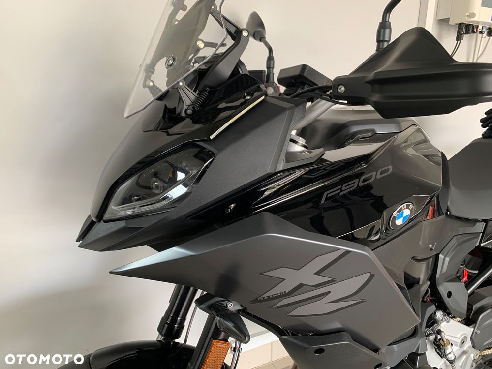 BMW XR - 4