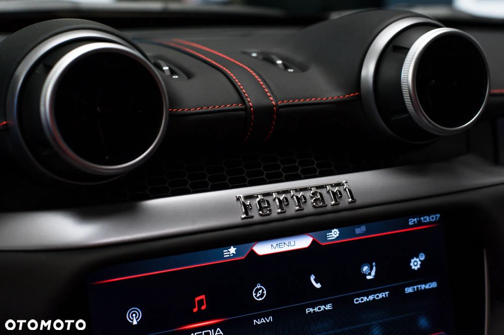 Ferrari Portofino M - 27