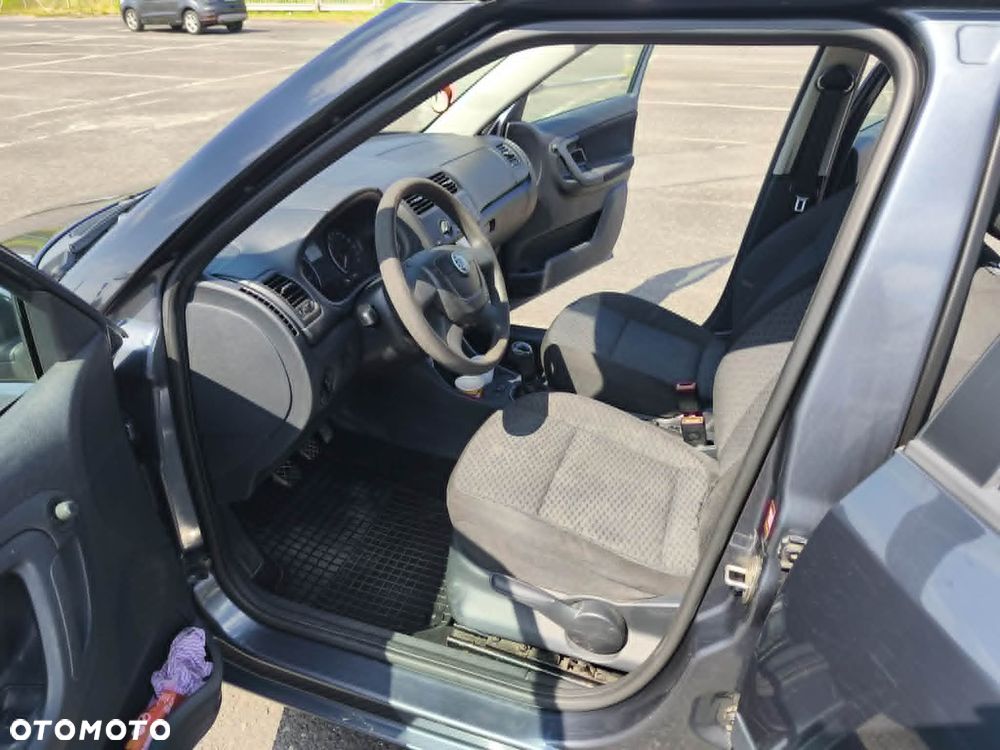 Skoda Fabia - 10
