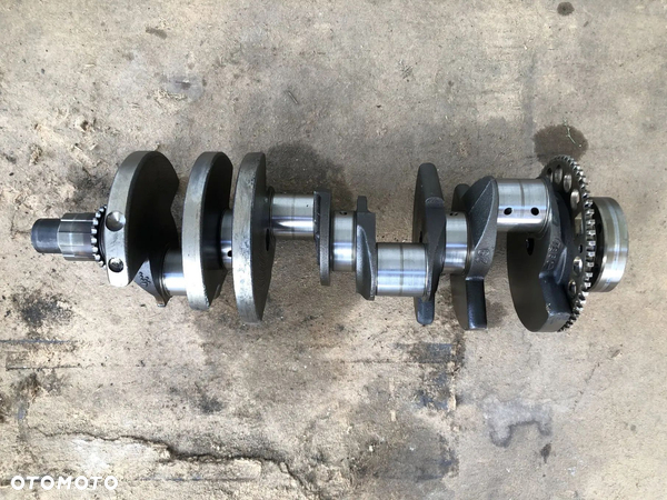 CADILLAC ESCALADE III 6,2 V8 2006-2014 CHEVROLET CAMARO SS 6,2 V8 2009-2015 LS3 WAŁ KORBOWY