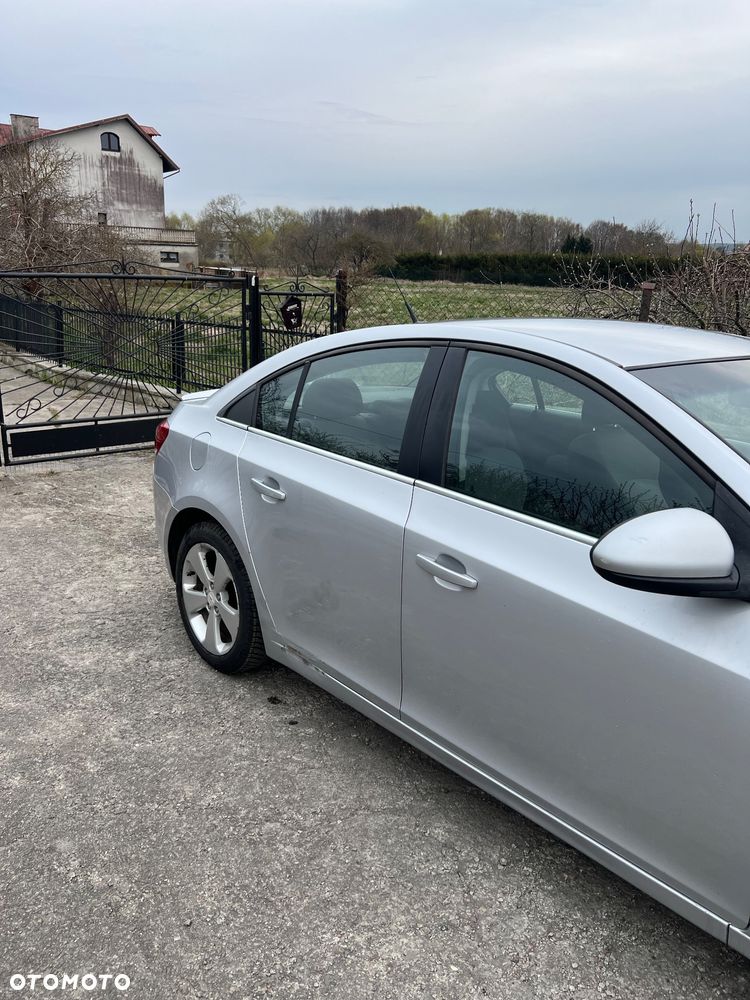 Chevrolet Cruze 1.8 LT+ - 3