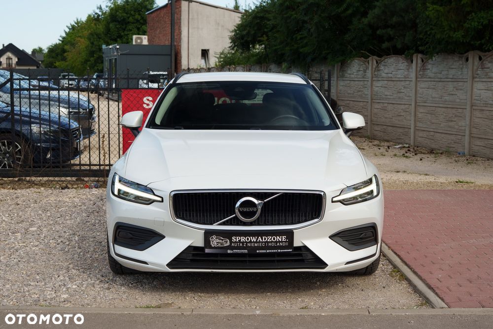 Volvo V60 B3 B DKG Momentum Pro - 3