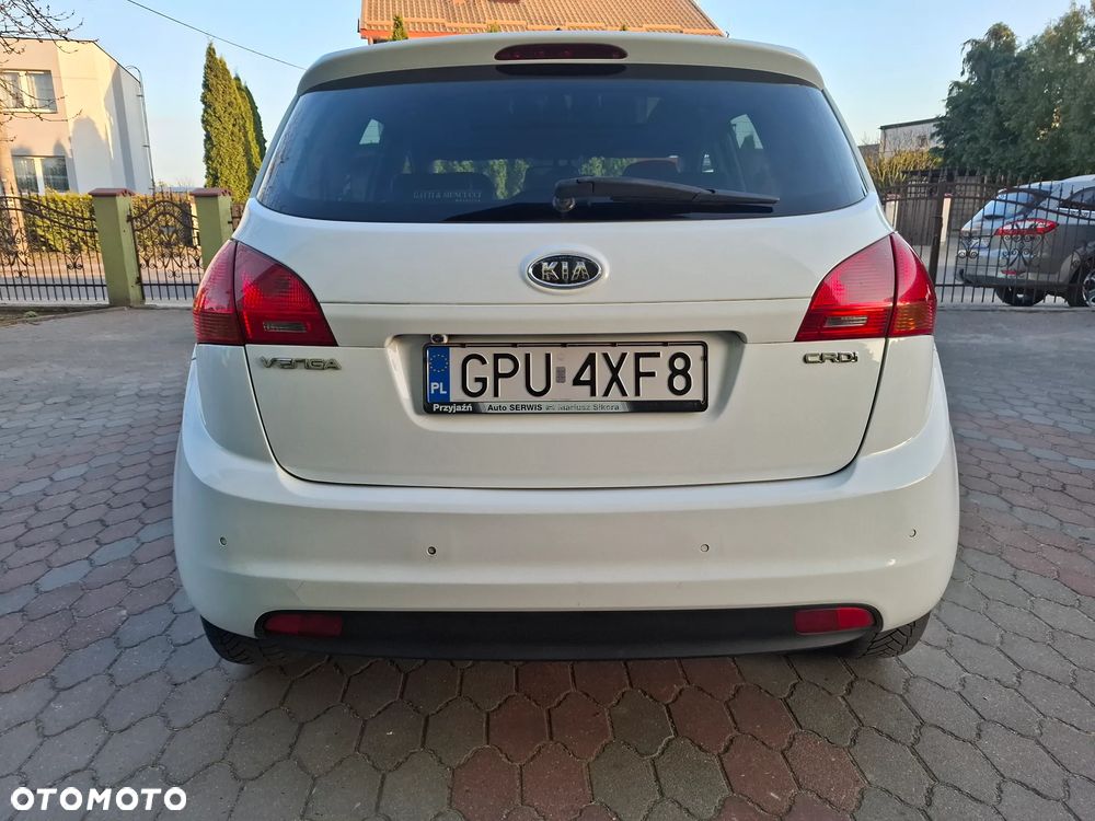 Kia Venga - 6