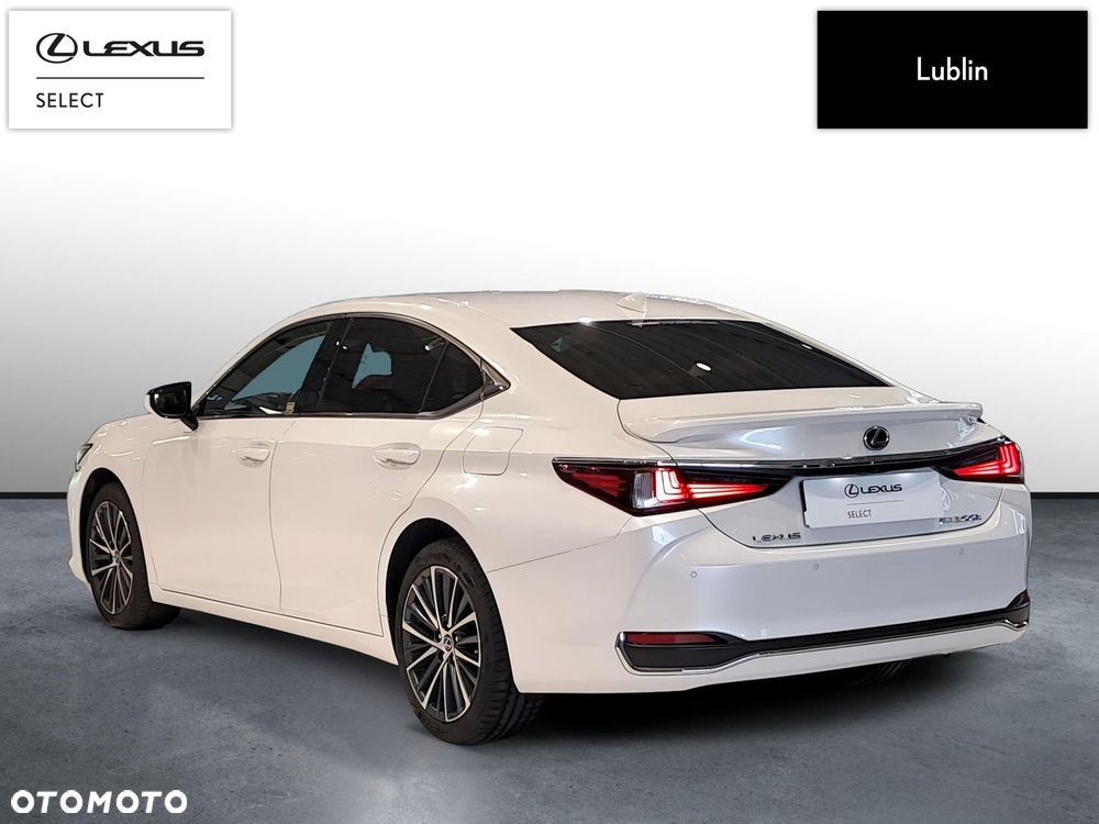 Lexus ES 300h Business Edition - 3