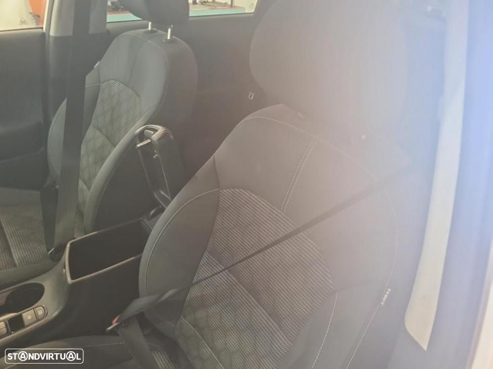 Kia Niro 1.6 GDi HEV Urban - 5