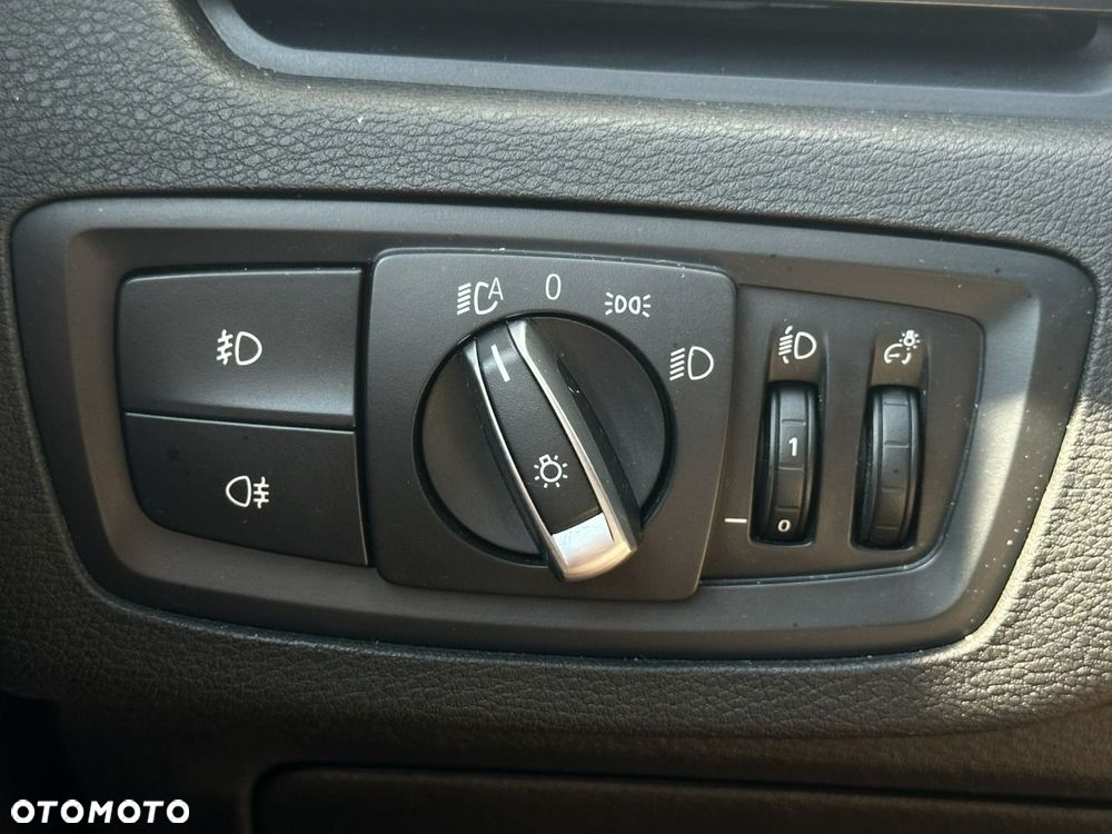 BMW X1 xDrive25e Advantage - 34