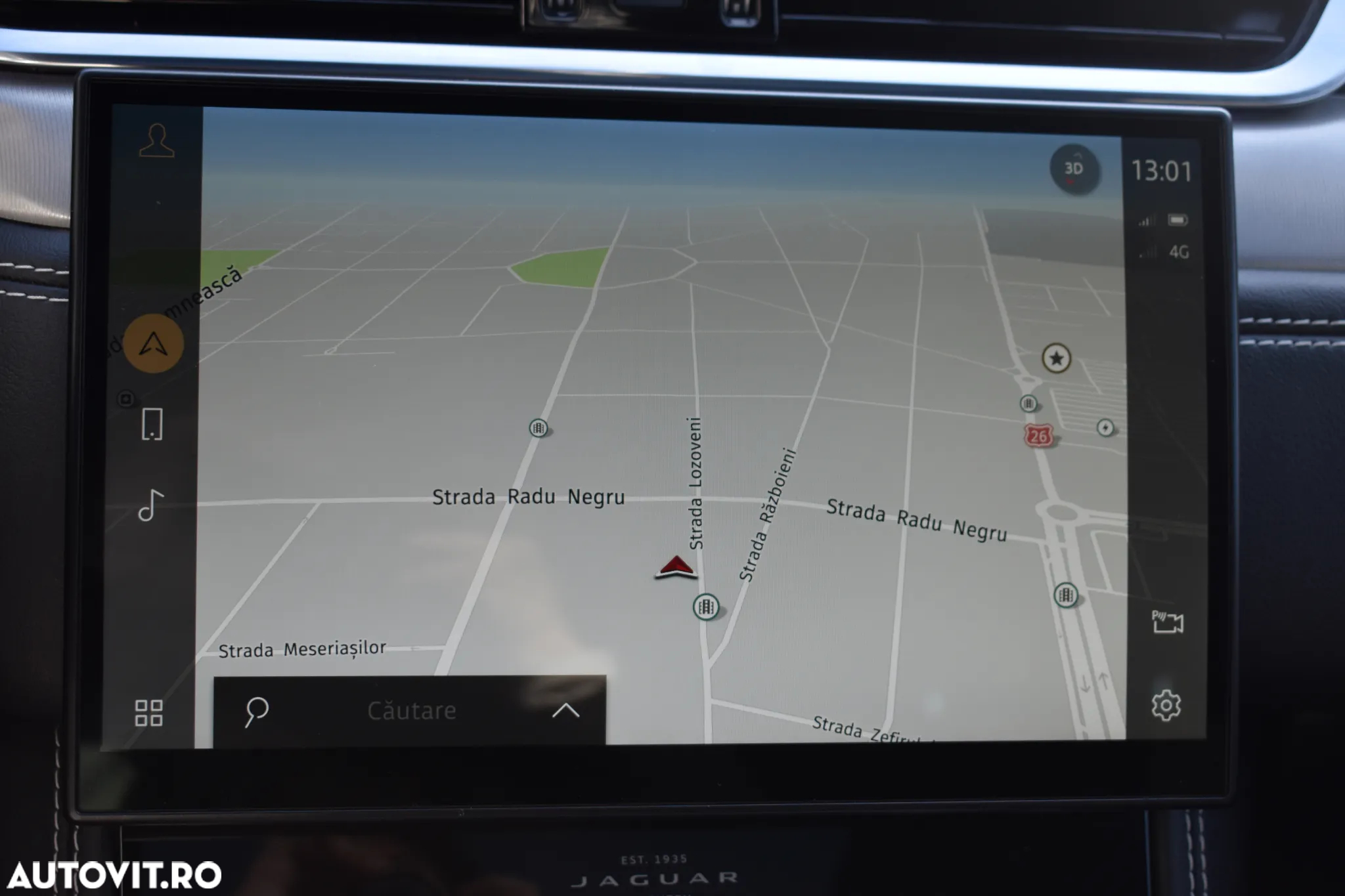 Jaguar F-Pace P400e AWD R-Dynamic SE - 28