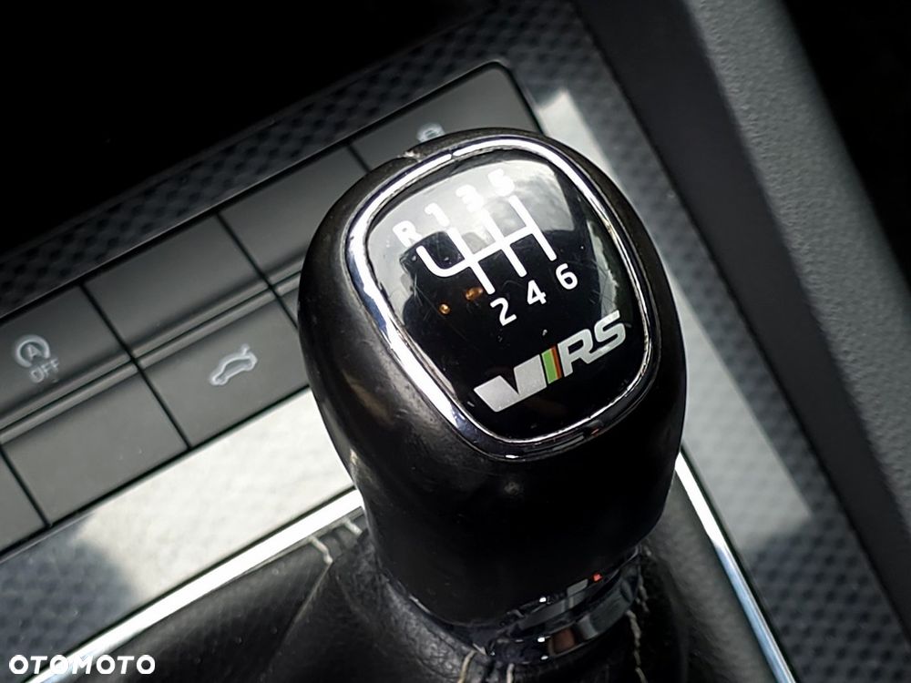 Skoda Octavia 2.0 TDI RS - 25